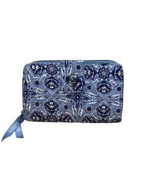 Vera Bradley Women’s Blue Floral Pattern Fabric RFID Plaza Tile Turnlock Wallet